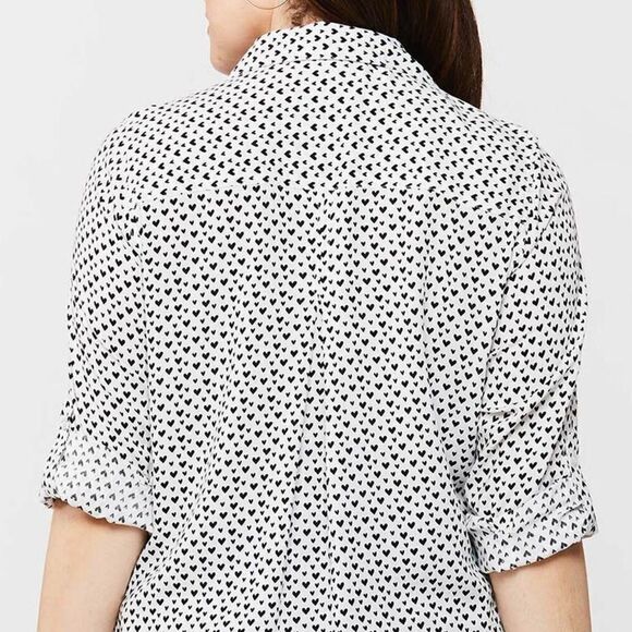 Velvet Heart 2X Elisa White Black Heart Print Long Sleeve Button Down Blouse - Picture 2 of 16
